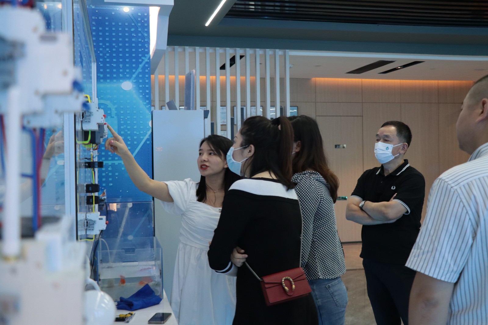 深圳市益阳商会一行莅临星空体育真人(中国)官方网站科技指导交流