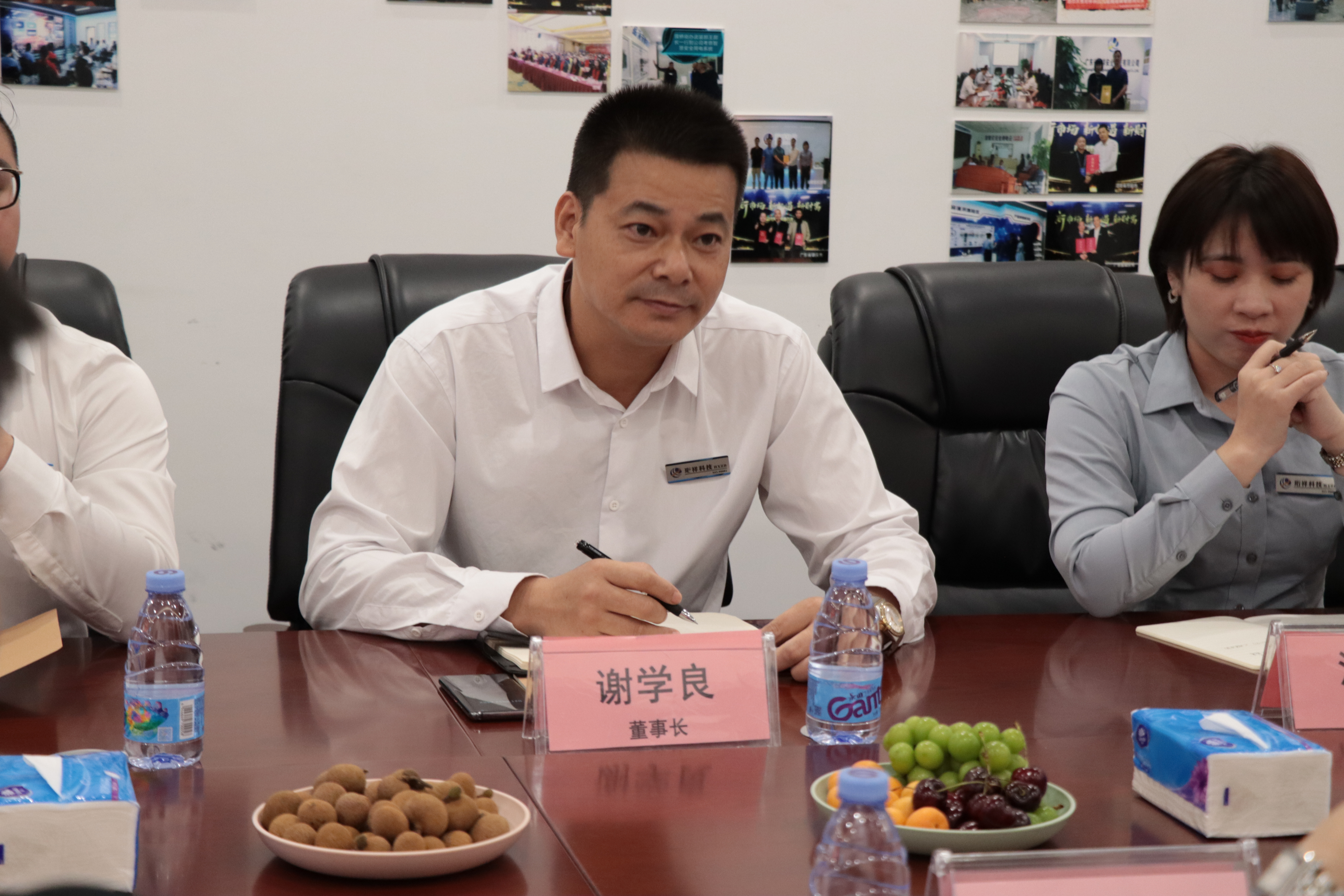 热烈欢迎邯郸魏县一行领导莅临星空体育真人(中国)官方网站科技参观考察